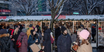 N.Y.C. Holiday Markets Offer Profit and Peril for Small-Business Owners