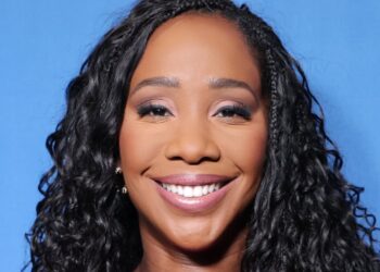 CNN Host Calls Out MAGA Panelist for Laughing at Grim Jan. 6 Reality