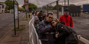 As Trump Clings to Tariffs, His Argentine Ally Is Opening Up to Trade