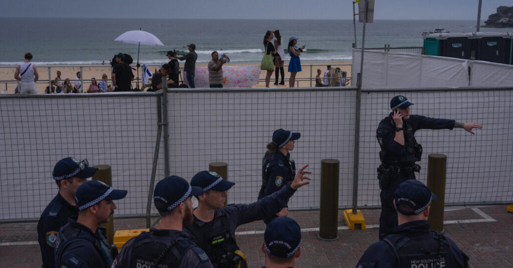 Bondi Beach Shooting Suspects Also Used Pipe Bombs in Attack, Police Say