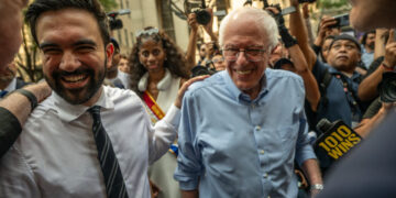 Bernie Sanders to Lead Zohran Mamdani’s Public Swearing-In Ceremony