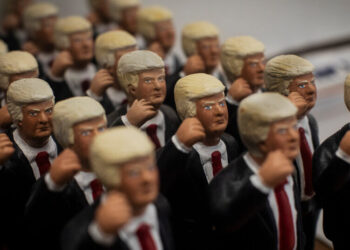 Wise Man? King? In Naples, Trump Joins Jesus in Nativity Displays.