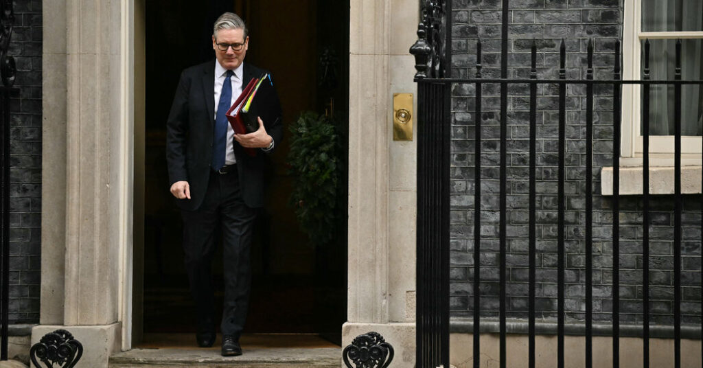 Did Starmer Impose a Curfew in the U.K.? No, It’s a Fake TikTok Video.