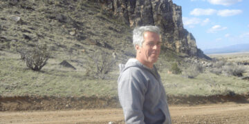 In Epstein Files, Administration Officials Point to Clinton, and Away From Trump