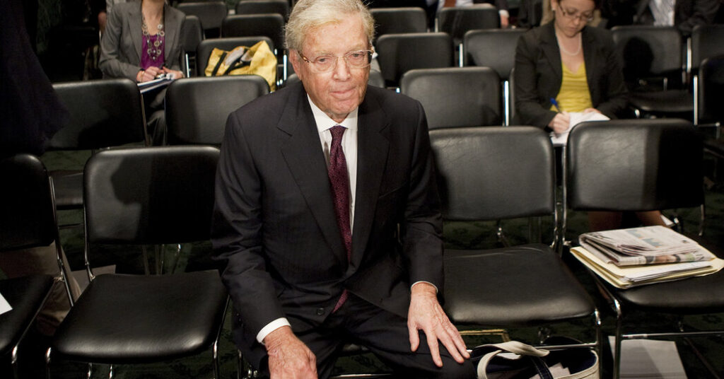 Rotating Cast of Wall Street Figures Were Listed as Executors of Epstein’s Will