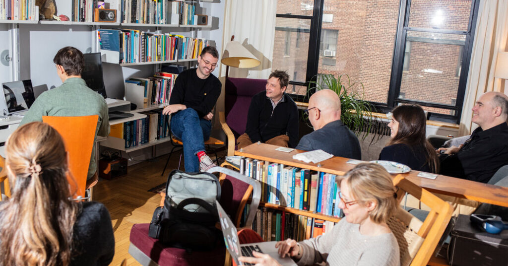 A Weekly Gathering for Those Who Fled the Nazis Ends After 82 Years