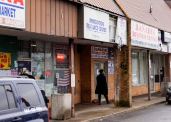 ICE Sweeps Into Ohio, Stirring Fear Among Somalis and Other Immigrants