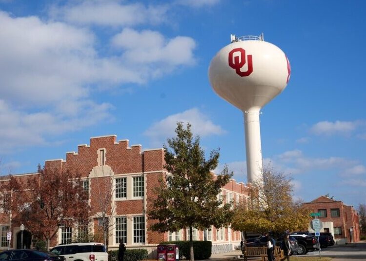 Oklahoma Instructor Is Fired Over Student’s Gender Essay That Cited Bible