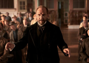 ‘The Choral’ Review: Singing to Keep the Fear at Bay