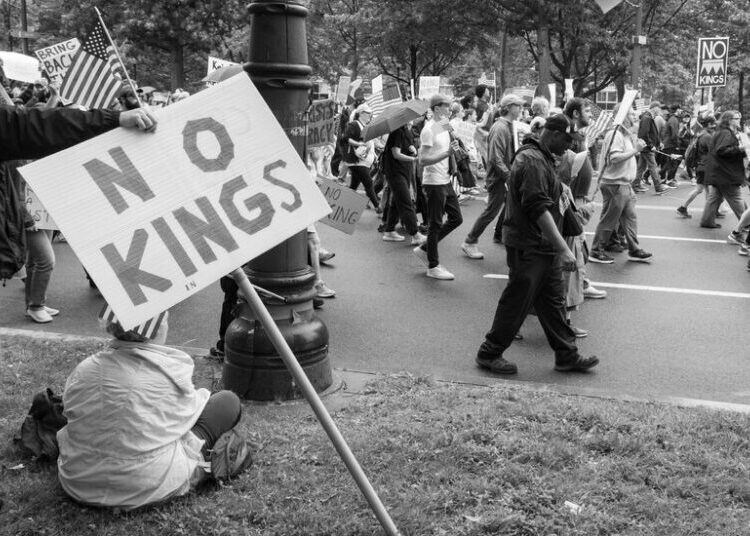 Trump Is Getting Weaker, and the Resistance Is Getting Stronger