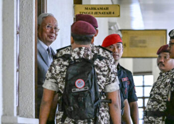 New Jail Term and Massive Fine for Ex-Malaysian Leader in Graft Scandal