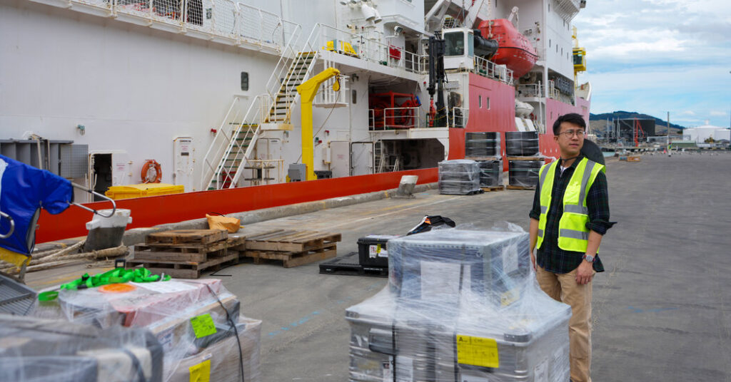 Setting Off for Antarctica