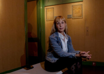 She Spent a Night in the Anne Frank House. And Met Ghosts.