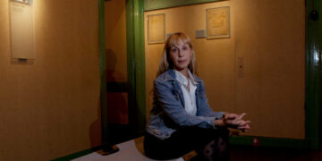 She Spent a Night in the Anne Frank House. And Met Ghosts.