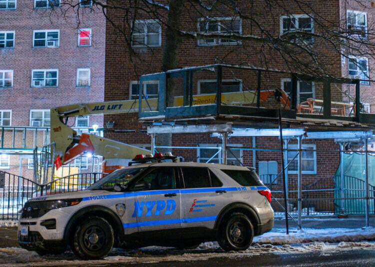 15-Year-Old Is Fatally Shot in Stairwell of Bronx Building