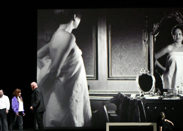 5 Operas You Can Watch at Home Now