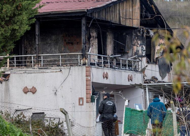 ISIS Militants Kill 3 Police Officers in Turkey