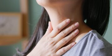7 home remedies to try for a sore throat