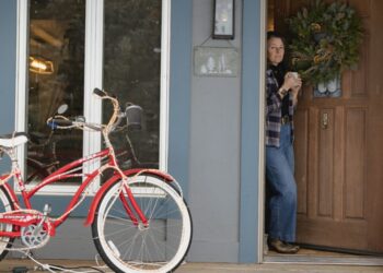 As insurers retreat from Obamacare, a working family is caught in the squeeze