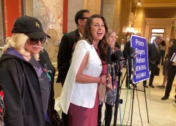 As rumors swirl after political killings, this GOP lawmaker draws a line