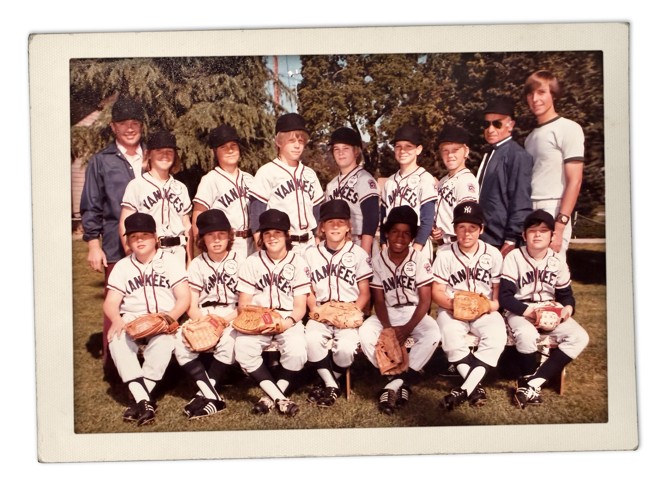 photograph of barry bonds on his little league team