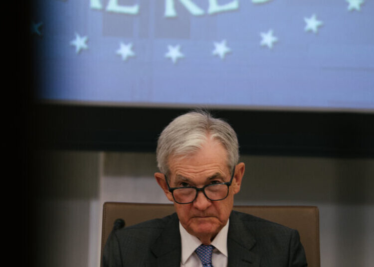 Deep Divide Inside Fed Raises Questions About Timing of Further Rate Cuts