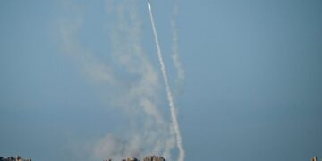 With Live Artillery and New Warships, China Practices Blockading Taiwan