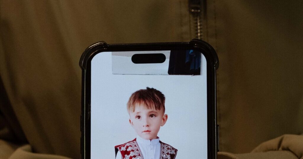 3 Years After a Toddler’s Parents Fled Kabul, a Reunion Is Still on Hold