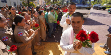 Thailand Releases 18 Cambodian P.O.W.s