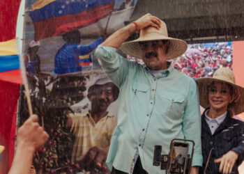 Venezuela Detains Americans Amid Growing U.S. Pressure