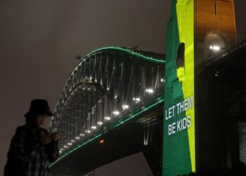 The experiment Down Under