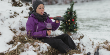 5 Tips for Surviving the Holidays With Your Awful Family