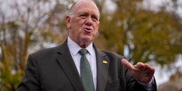 Trump Border Czar’s Speech Derailed by Heckler Shouting ‘Traitor!’