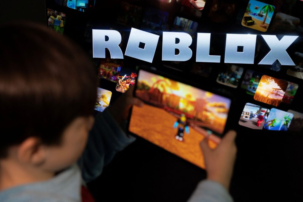 Russia blocks Roblox game site, and the kids aren’t alright with that