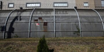 Trump officials ordered to lift limits on lawmakers’ visits to ICE facilities