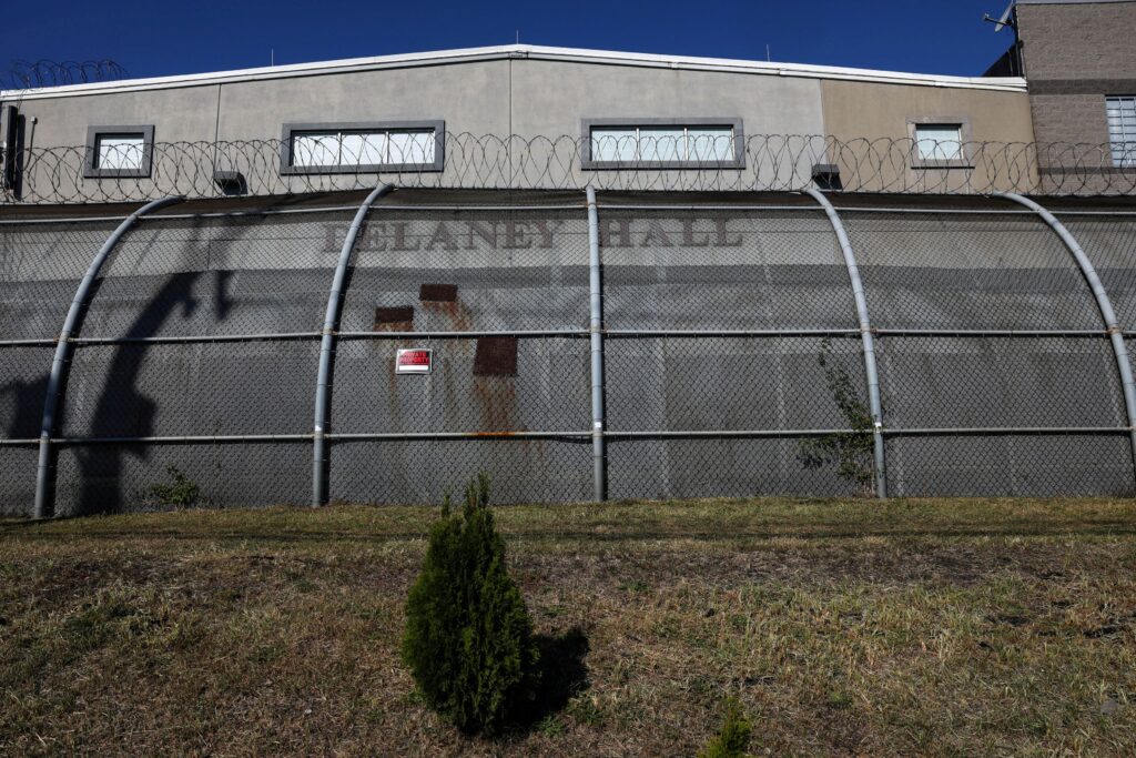 Trump officials ordered to lift limits on lawmakers’ visits to ICE facilities