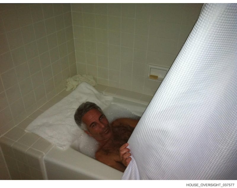 Jeffrey Epstein in the tub