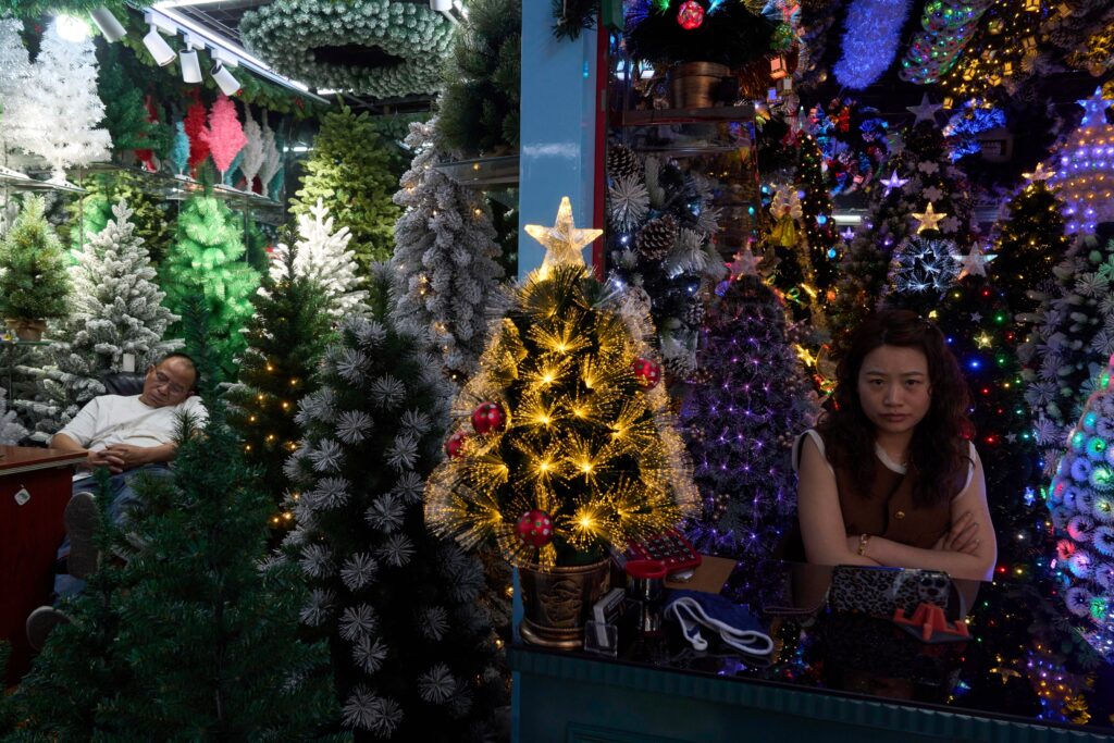 China’s trade surplus with the world tops $1 trillion, despite tariffs