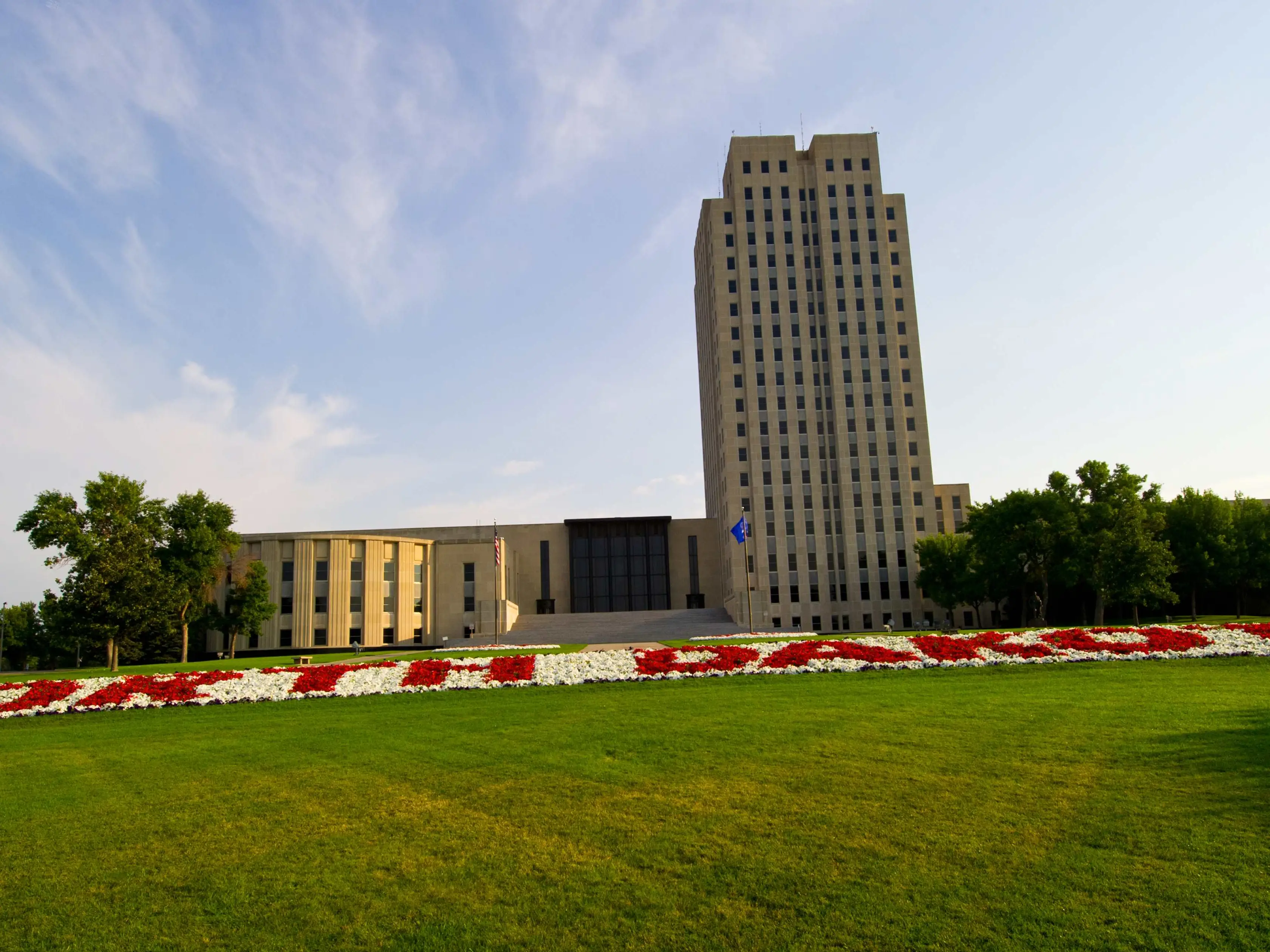 north dakota state capitol building bismarck