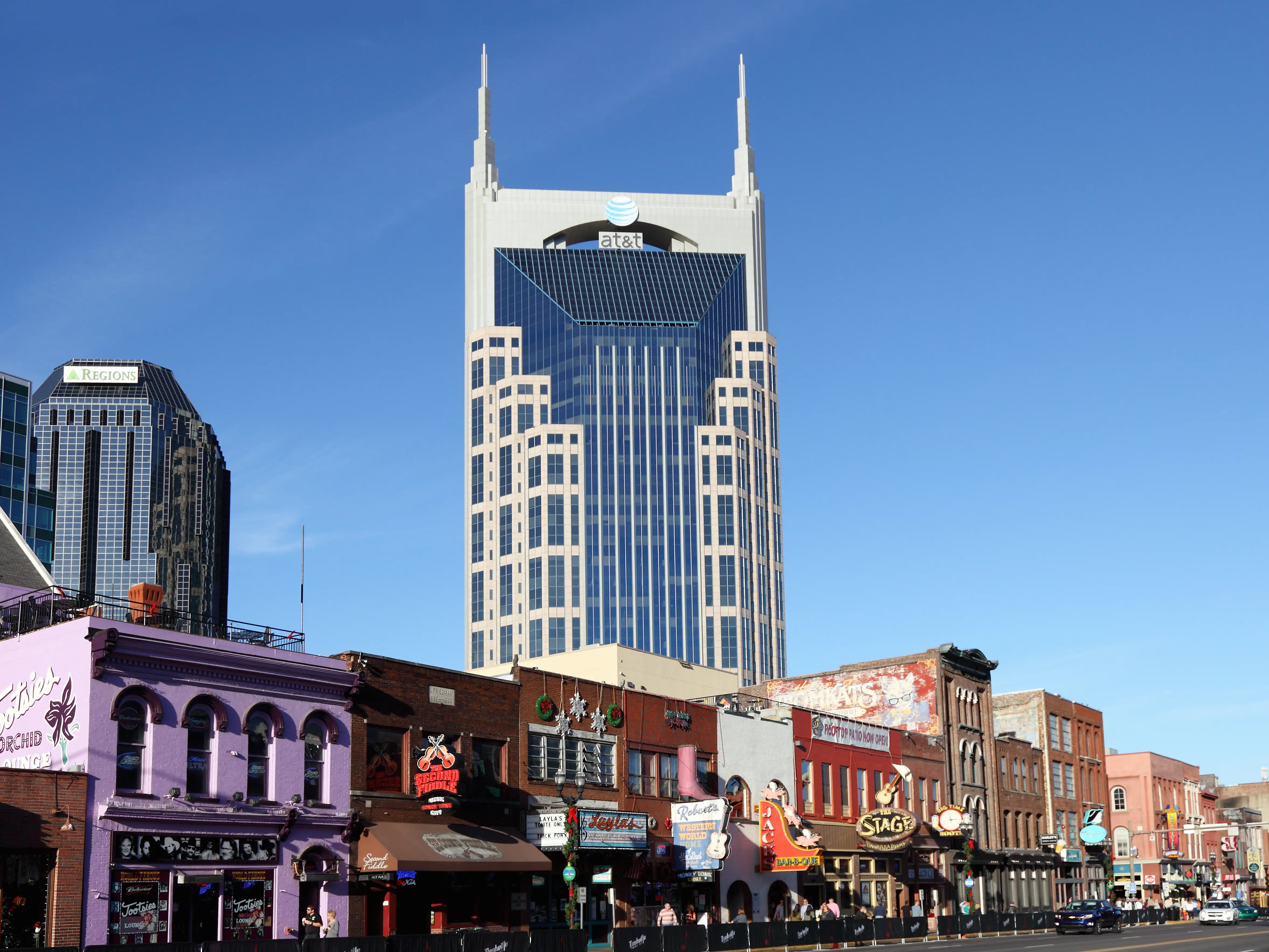 batman building nashville