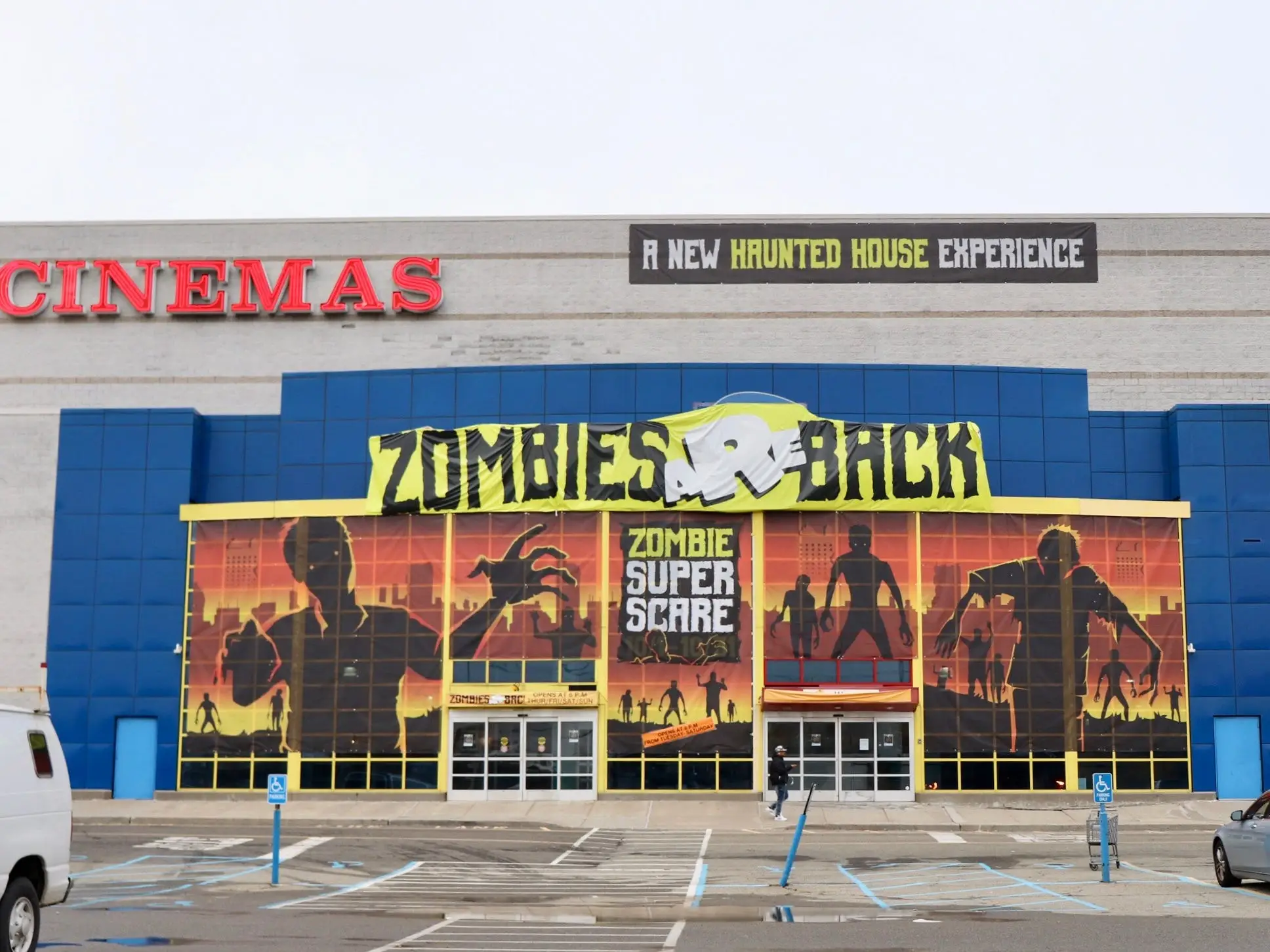 Toys R Us Haunted house