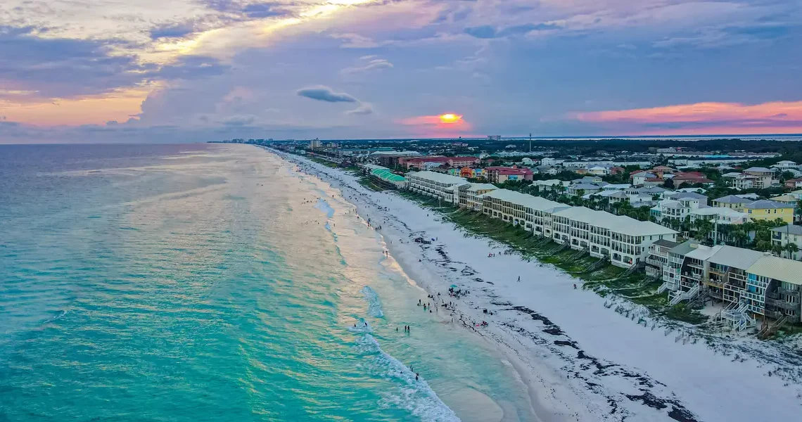 I’ve lived in Florida for over 25 years. These are the 6 tourist hot spots worth visiting and the 2 you can skip.