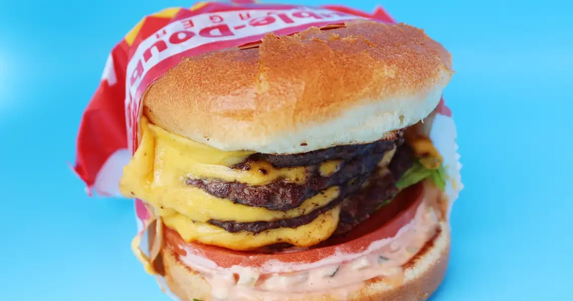 I tried the biggest burgers at 5 fast-food chains and ranked them from worst to best