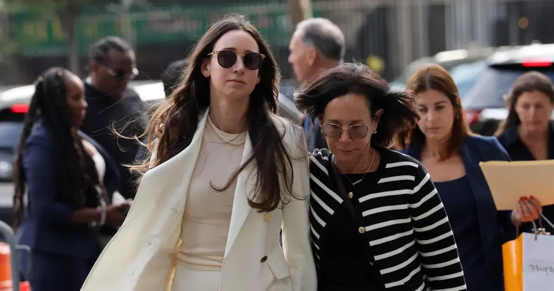 Martinis, seafood, and a plastic cup: The zany expenses at the center of JPMorgan’s latest dispute with Charlie Javice