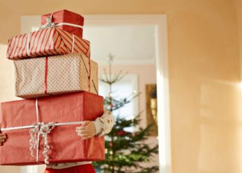 These 5 gift-giving rules keep Christmas meaningful — and affordable — for our family of 6