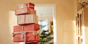 These 5 gift-giving rules keep Christmas meaningful — and affordable — for our family of 6