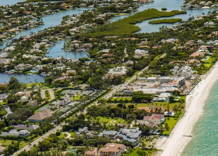 I’m a New Yorker who went to Naples, Florida, for the first time, and 6 things surprised me