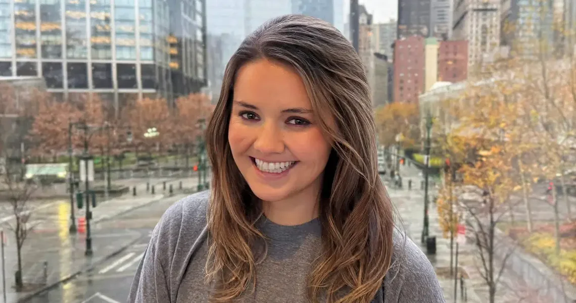 A 30-year-old lawyer quit Big Law. Days later, she had a term sheet to raise $2.5 million for an AI law firm.