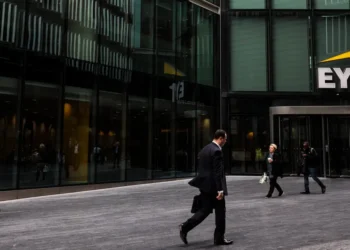 Big Four promotions depend more on politics and your boss having your back than your performance, researchers found