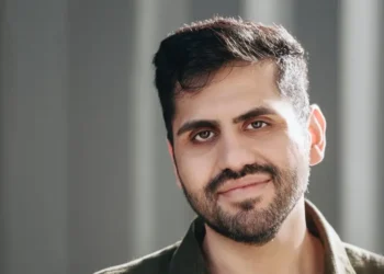 A software engineer who landed roles at Amazon, Microsoft, and Salesforce shares his 5 tips for getting hired